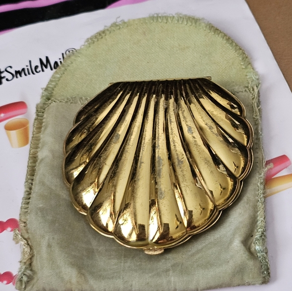 Gold Scalloped Edge Compact Mirror,ELGIN AMERICAN ,USA,STAMPED - Picture 11 of 11